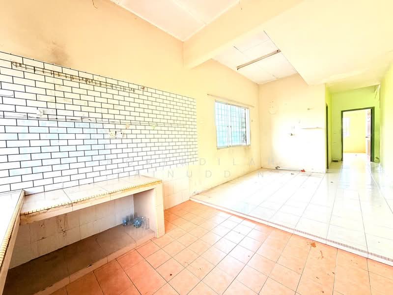 Rumah Teres 1 Tingkat untuk Dijual di Kampung Rantau Panjang (Kapar) - NORFADILAH ZAINUDDIN - Kitchen - PropertyGuru.com.my