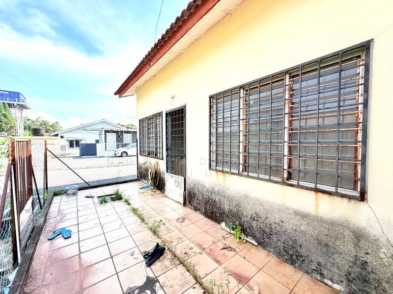 Rumah Teres 1 Tingkat untuk Dijual di Kampung Rantau Panjang (Kapar) - NORFADILAH ZAINUDDIN - Exterior - PropertyGuru.com.my