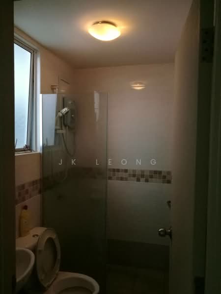Servis Apartment untuk Dijual di Casa Suites - JK Leong - Bathroom - PropertyGuru.com.my