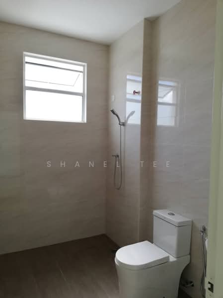 2-storey Terraced House for Sale in Taman Bukit Perdana (Kluang) - Shanel Tee - Bathroom - PropertyGuru.com.my