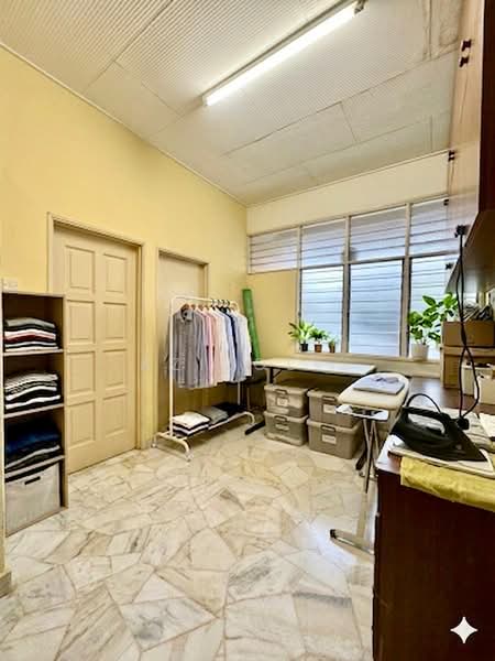Bungalow for Sale in Seksyen 2 (Shah Alam) - Azizol . - PropertyGuru.com.my