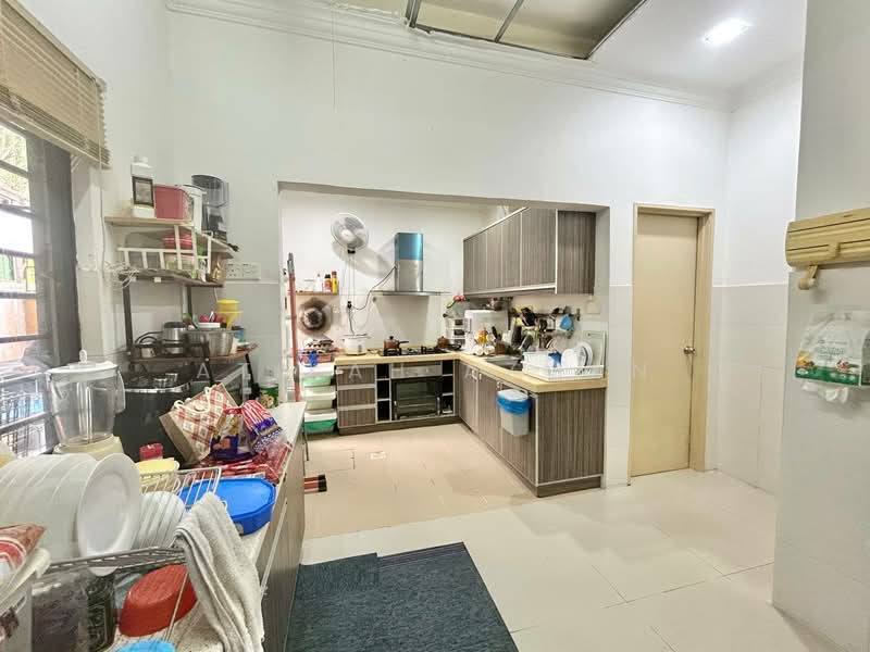 Rumah Teres 2 Tingkat untuk Dijual di Taman Prima Saujana (Kajang) - Atikah Azman - Kitchen - PropertyGuru.com.my
