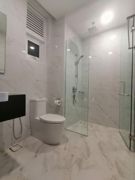 Servis Apartment untuk Disewa di Met 1 Residences - Josh Lee - Bathroom - PropertyGuru.com.my
