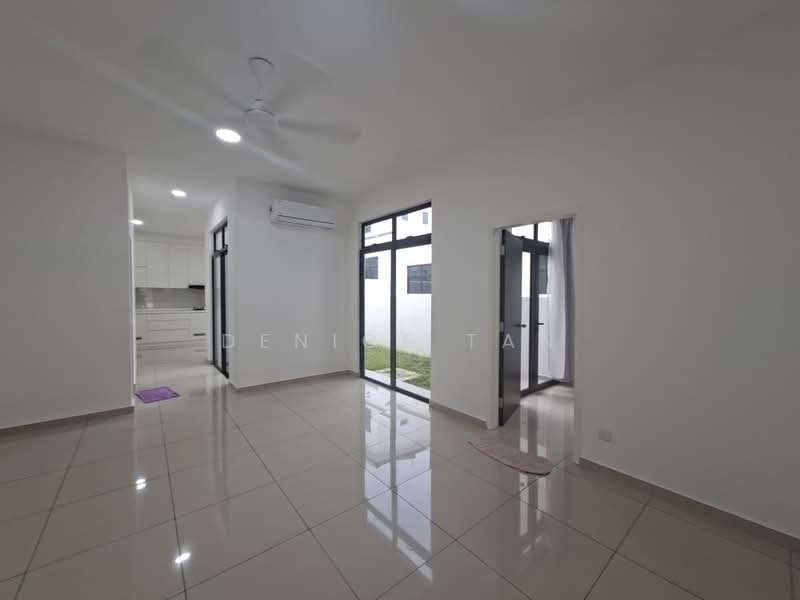 Rumah Kluster untuk Disewa di Eco Botanic (Iskandar Puteri (Nusajaya)) - Denice Tan - Living Room - PropertyGuru.com.my