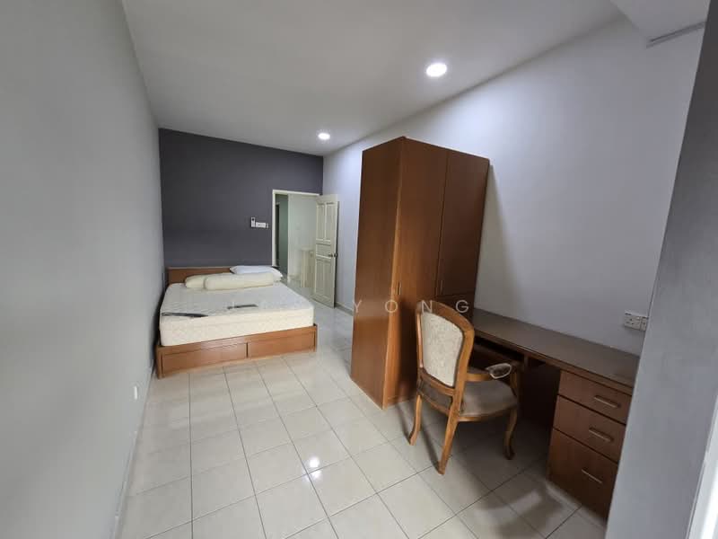 Rumah Teres 2 Tingkat untuk Disewa di Taman Megah Kepong (Kepong) - Jay Yong - Bedroom - PropertyGuru.com.my