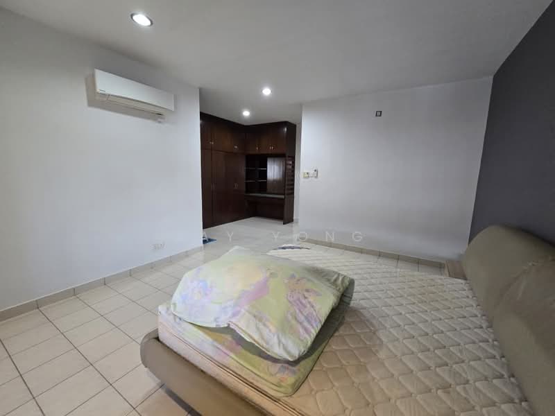 Rumah Teres 2 Tingkat untuk Disewa di Taman Megah Kepong (Kepong) - Jay Yong - Bedroom - PropertyGuru.com.my