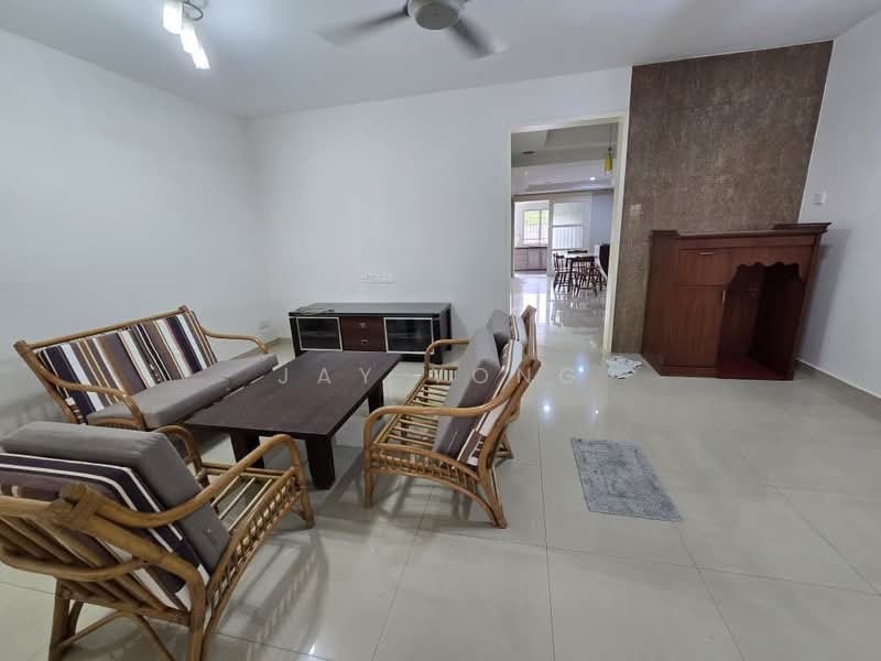 Rumah Teres 2 Tingkat untuk Disewa di Taman Megah Kepong (Kepong) - Jay Yong - Living Room - PropertyGuru.com.my