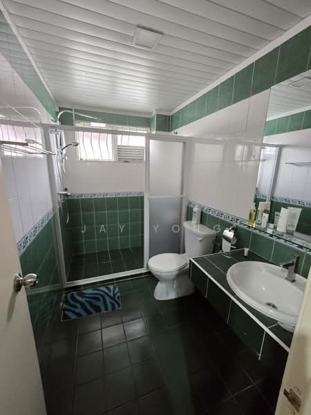 Rumah Teres 2 Tingkat untuk Disewa di Taman Megah Kepong (Kepong) - Jay Yong - Bathroom - PropertyGuru.com.my