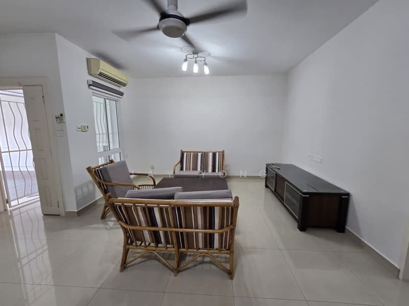 Rumah Teres 2 Tingkat untuk Disewa di Taman Megah Kepong (Kepong) - Jay Yong - Living Room - PropertyGuru.com.my
