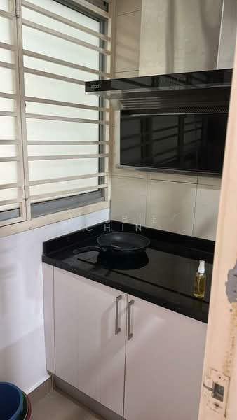 Apartment for Sale at Perling Heights Apartments - Debbie Chin - Kitchen - PropertyGuru.com.my