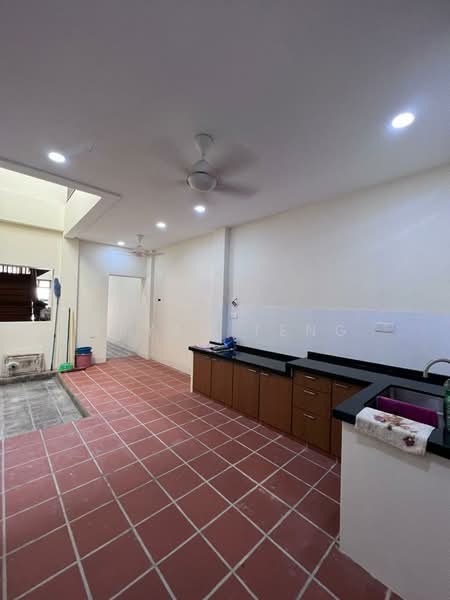Shop for Sale in George Town (Penang) - Bryan Teng - Kitchen - PropertyGuru.com.my
