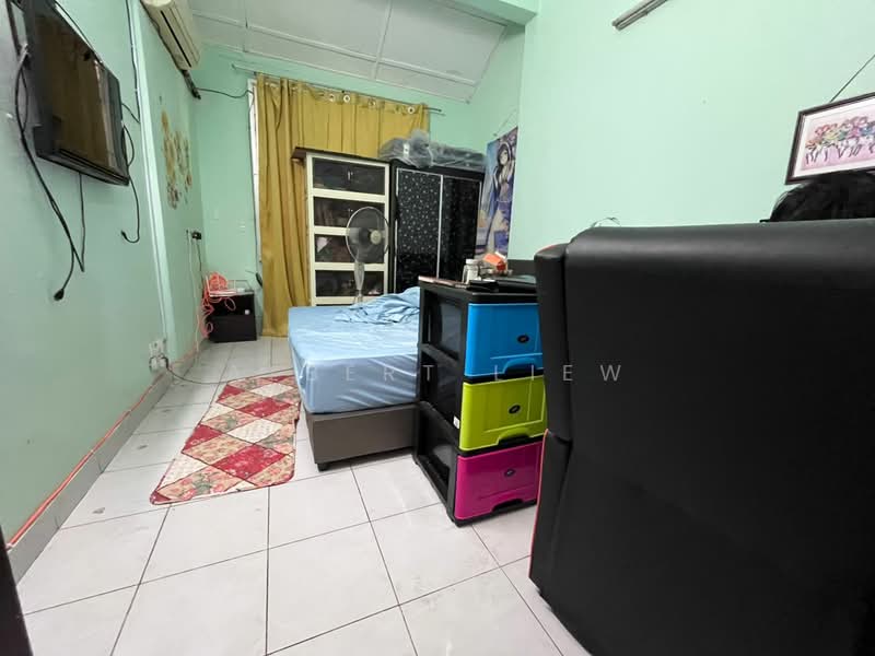 Rumah Teres 1 Tingkat untuk Dijual di Masai (Johor) - Albert Liew - Bedroom - PropertyGuru.com.my