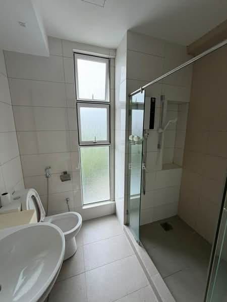 Condominium for Sale at 9 Bukit Utama Condominium - Jc Lee - Bathroom - PropertyGuru.com.my