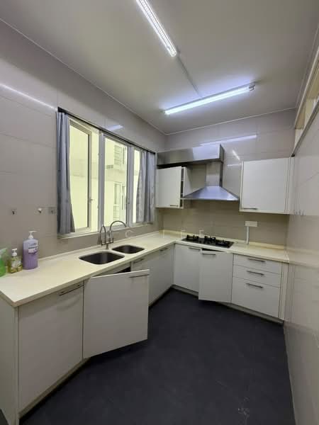 Condominium for Sale at 9 Bukit Utama Condominium - Jc Lee - Kitchen - PropertyGuru.com.my