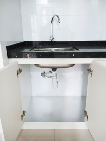 Service Residence for Sale at 121 Residences - Elaine Chin - Interior - PropertyGuru.com.my