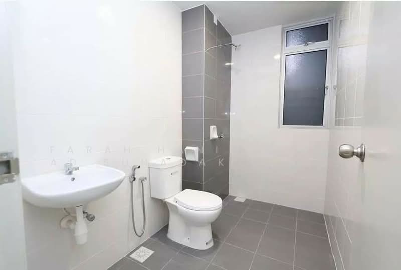 Pangsapuri untuk Dijual di Residensi Melaka Tengah 2 - FARAH HANIM BINTI AD SUHADAK SUHADAK - Bathroom - PropertyGuru.com.my
