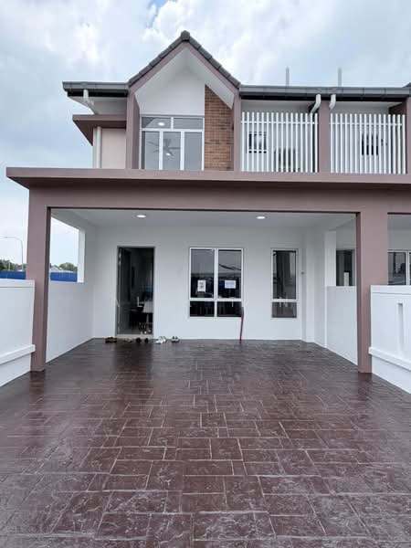 Rumah Teres 2 Tingkat untuk Dijual di Nilai (Negeri Sembilan) - Alex Tan - Exterior - PropertyGuru.com.my
