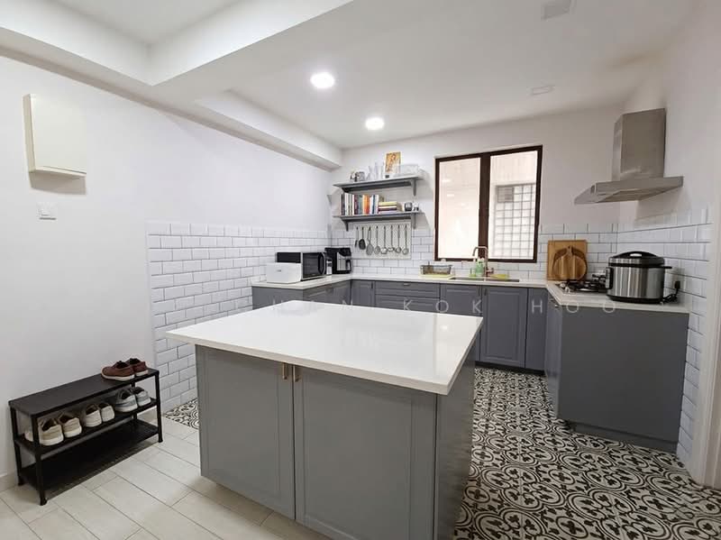 Condominium for Sale at Menara Duta 2 - Eric Chan Kok Hoo - Kitchen - PropertyGuru.com.my