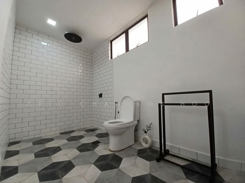 Condominium for Sale at Menara Duta 2 - Eric Chan Kok Hoo - Bathroom - PropertyGuru.com.my