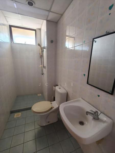 Condominium for Sale at 1 Bukit Utama - Jc Lee - Bathroom - PropertyGuru.com.my