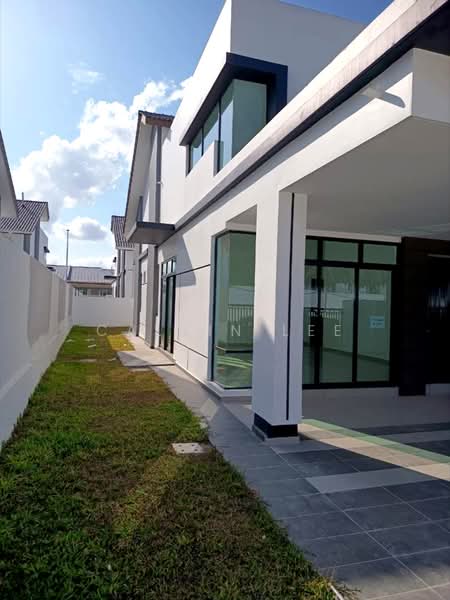 Semi-Detached House for Sale in Bandar Putra (Kulai) - Calvin Lee - PropertyGuru.com.my