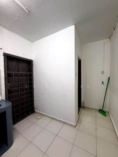 2-storey Terraced House for Sale in Taman Rinting (Masai) - Calvin Lee - PropertyGuru.com.my