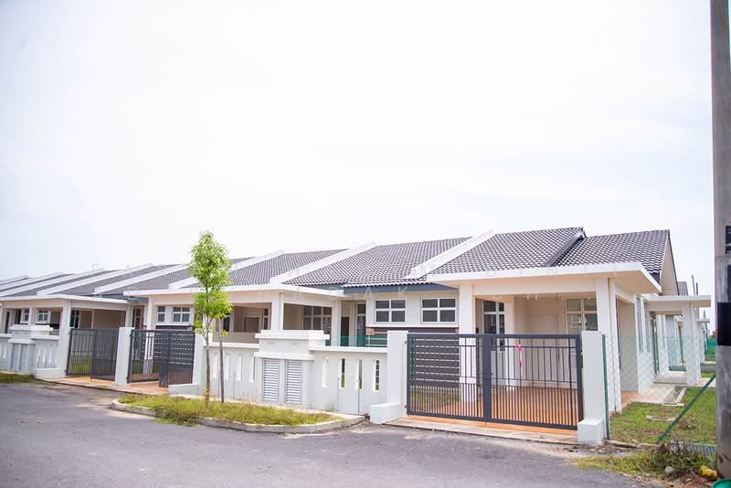 Terraced House for Sale in Pasir Mas (Kelantan) - FARAH HANIM BINTI AD SUHADAK SUHADAK - Exterior - PropertyGuru.com.my