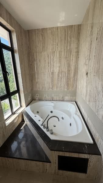 Bungalow for Sale in Batu Ferringhi (Penang) - Johann Paul Gregory - Bathroom - PropertyGuru.com.my