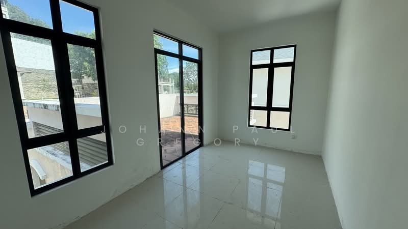 Bungalow for Sale in Batu Ferringhi (Penang) - Johann Paul Gregory - PropertyGuru.com.my