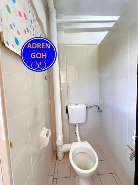 Apartment for Rent at Sri Aman Block G (Sri Aman Block 6) - Adren Goh - Bathroom - PropertyGuru.com.my