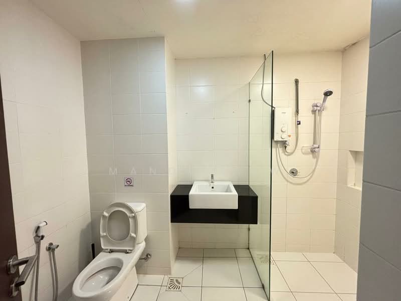 Servis Apartment untuk Disewa di Trefoil - Mandy Liew - Bathroom - PropertyGuru.com.my