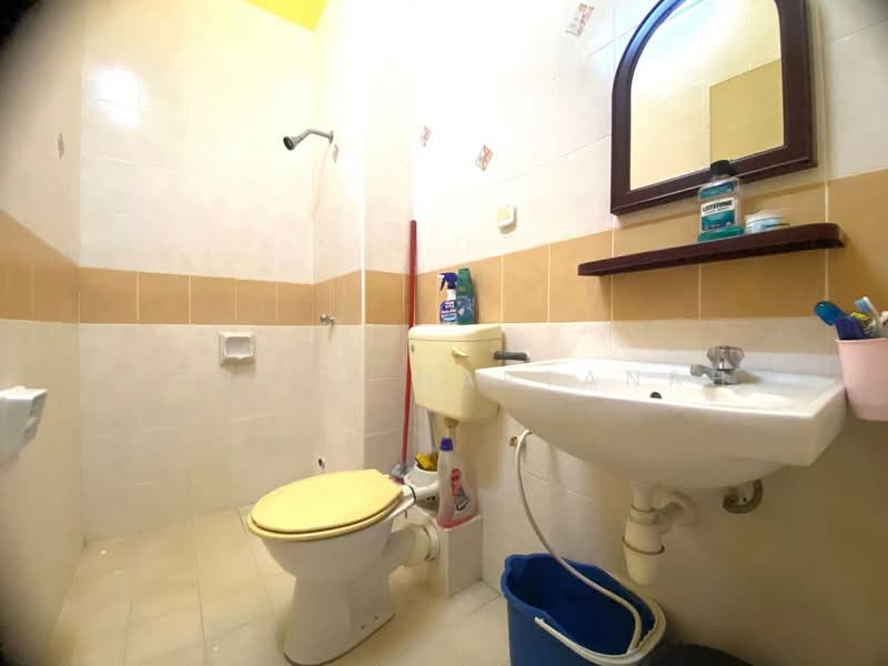 2-storey Terraced House for Sale in Shah Alam (Selangor) - Syukor Hartanah - Bathroom - PropertyGuru.com.my