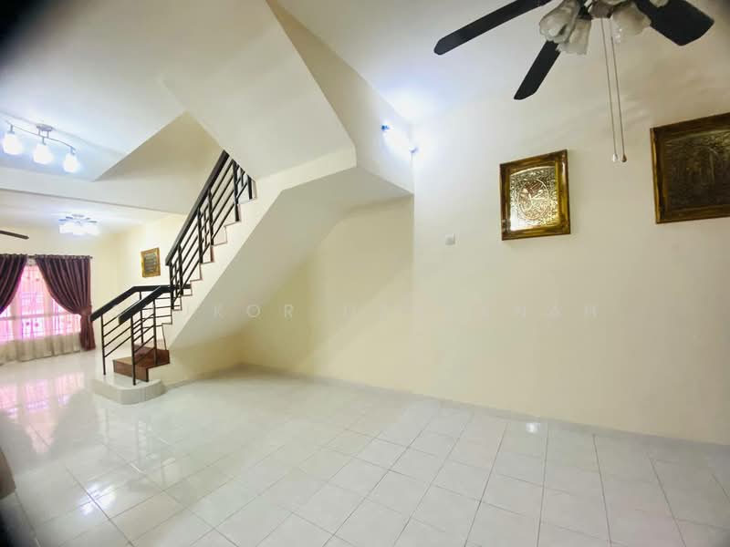 2-storey Terraced House for Sale in Shah Alam (Selangor) - Syukor Hartanah - Living Room - PropertyGuru.com.my