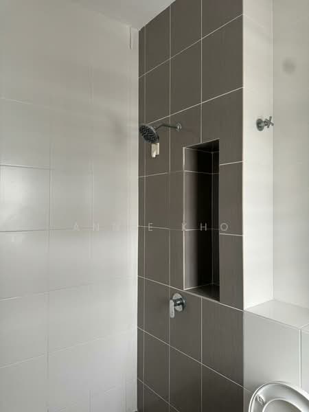 Rumah Teres 2 Tingkat untuk Disewa di Seksyen U13 (Setia Alam) - Annie Kho - Bathroom - PropertyGuru.com.my
