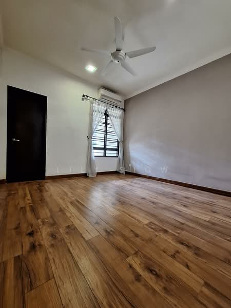 2-storey Terraced House for Sale in Bandar Kinrara Seksyen 6 (Bandar Kinrara) - Lily Siow - Room - PropertyGuru.com.my