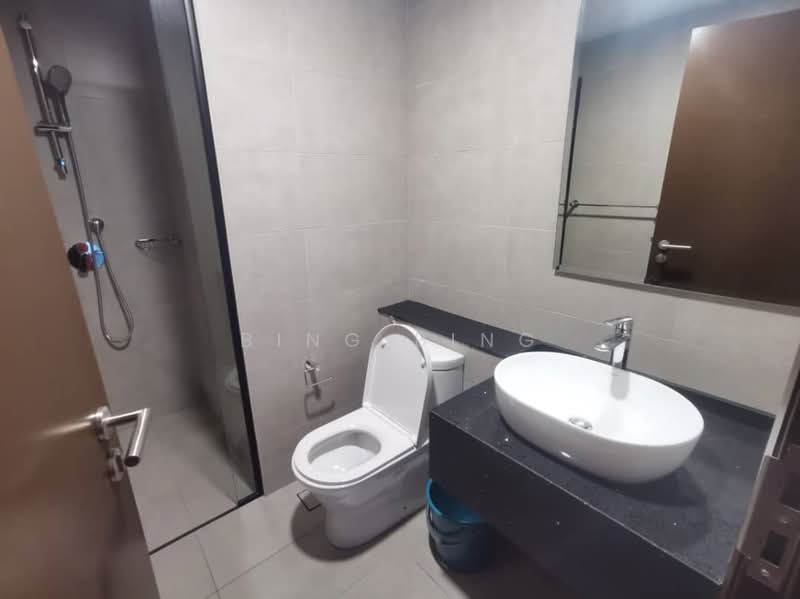 Servis Apartment untuk Disewa di The Atrium - Bing Bing - Bathroom - PropertyGuru.com.my