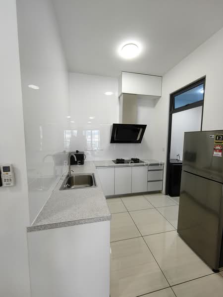 Condominium for Rent at Queens Residences Q2 @ Queens Waterfront - Irene Goh - Kitchen - PropertyGuru.com.my