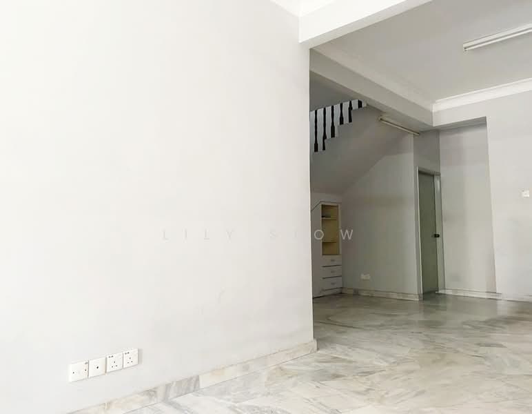 1.5-storey Terraced House for Sale in BANDAR PUCHONG JAYA (Puchong) - Lily Siow - Living Hall - PropertyGuru.com.my