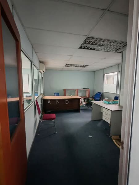Kedai / Pejabat untuk Disewa di Taman Perling (Perling) - Roland Wong - Interior - PropertyGuru.com.my
