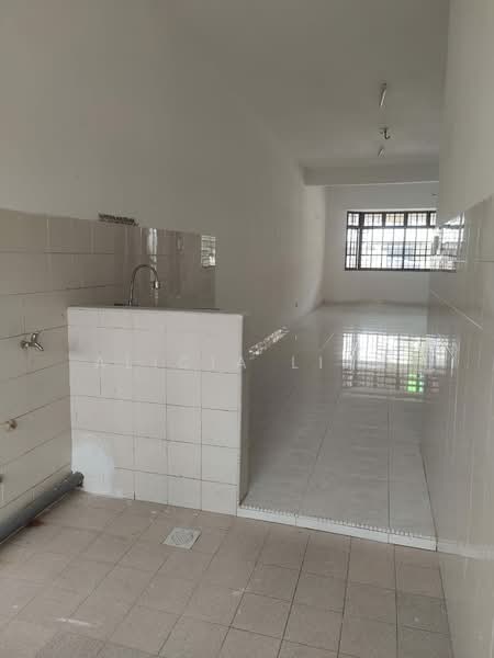 Rumah Teres 1.5 Tingkat untuk Dijual di Taman Pelangi Indah (Ulu Tiram) - Alicia Lian - Interior - PropertyGuru.com.my