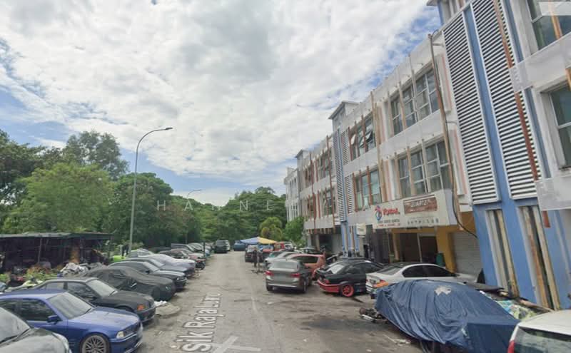 Shop / Office for Sale in Seksyen 14 (Shah Alam) - Hannee Tay - Exterior - PropertyGuru.com.my