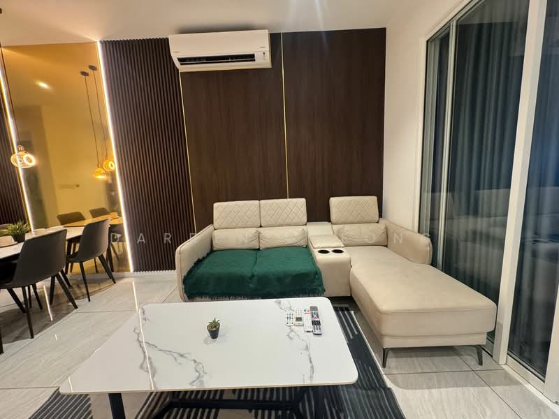Servis Apartment untuk Dijual di Quill Residence - Darren Cheong - Living Room - PropertyGuru.com.my