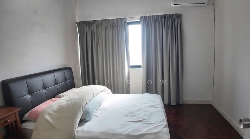 2-storey Terraced House for Sale in Taman Sea (Petaling Jaya) - Lily Siow - Bedroom - PropertyGuru.com.my