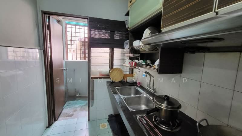 Servis Apartment untuk Dijual di Serdang Skyvillas (Serdang Perdana) - Ismi Muhammad - Kitchen - PropertyGuru.com.my