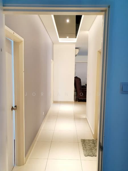 Kondominium untuk Dijual di Ferringhi Residence - Jordan Ong - Corridor - PropertyGuru.com.my