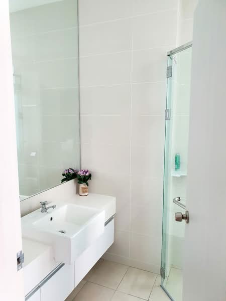 Kondominium untuk Dijual di Ferringhi Residence - Jordan Ong - Bathroom - PropertyGuru.com.my