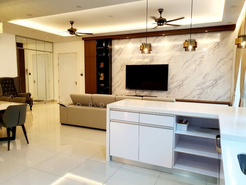 Kondominium untuk Dijual di Ferringhi Residence - Jordan Ong - Living Room - PropertyGuru.com.my