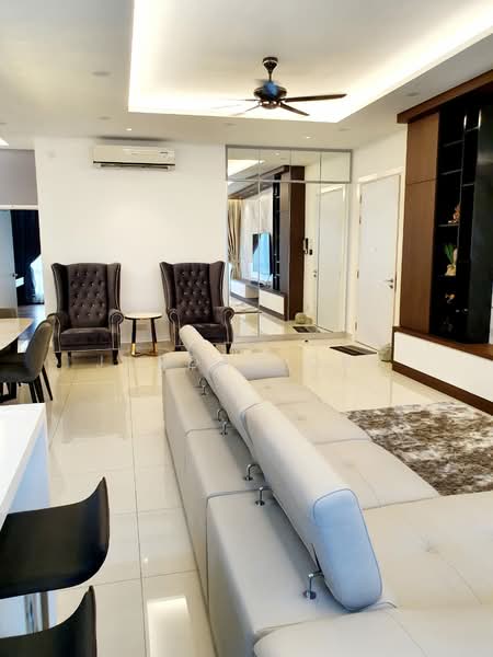 Kondominium untuk Dijual di Ferringhi Residence - Jordan Ong - Living Room - PropertyGuru.com.my