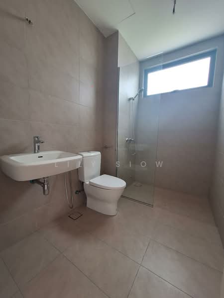 Semi-Detached House for Sale in Kota Kemuning (Shah Alam) - Lily Siow - Bathroom - PropertyGuru.com.my