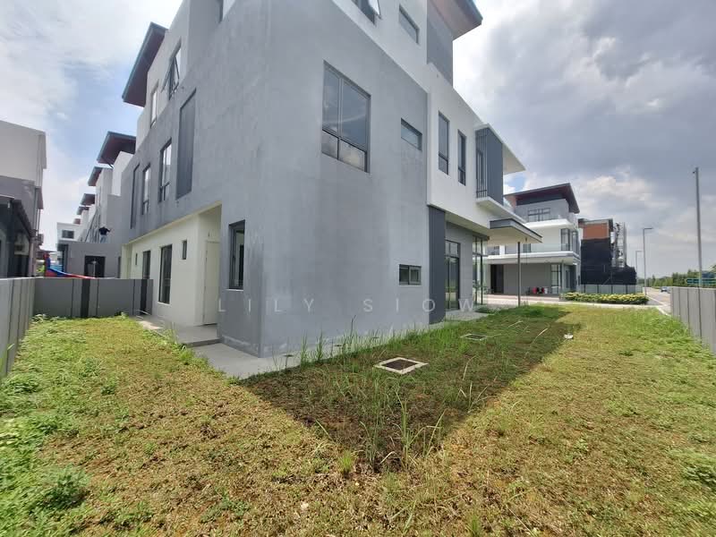Semi-Detached House for Sale in Kota Kemuning (Shah Alam) - Lily Siow - Semi D @ Kota Kemuning - PropertyGuru.com.my